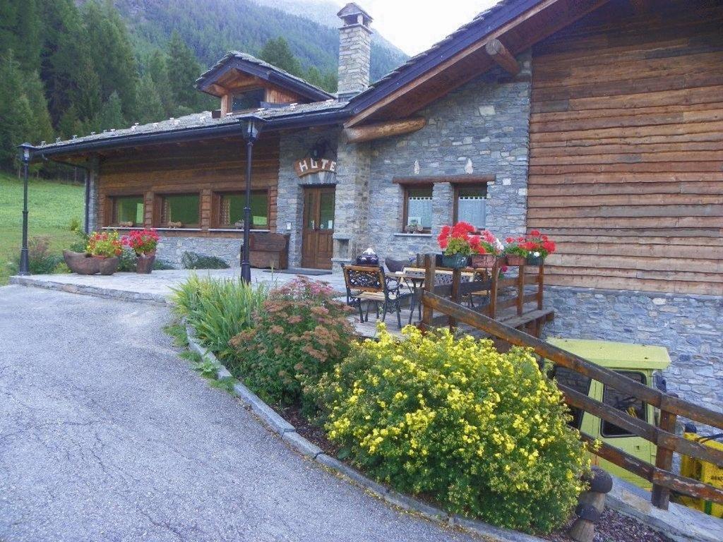 Hotel Les Granges ลาตุยเล ภายนอก รูปภาพ