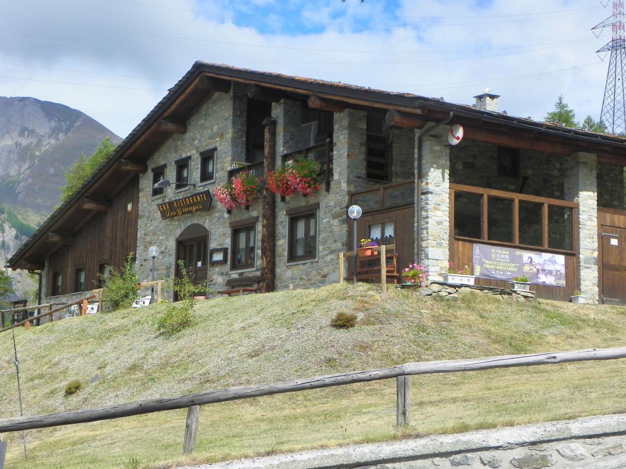 Hotel Les Granges ลาตุยเล ภายนอก รูปภาพ
