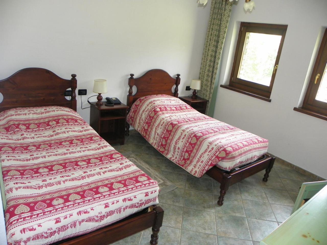 Hotel Les Granges ลาตุยเล ภายนอก รูปภาพ